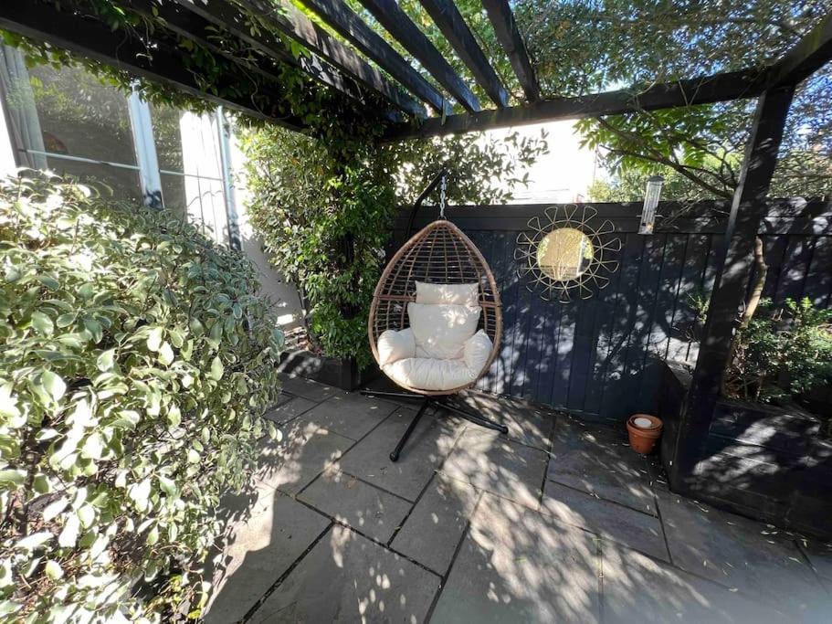 Private Garden Oasis In Central بريستول المظهر الخارجي الصورة